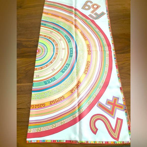 Hermes Authentic 100% Silk Scarf. 45 Carre de Paris. 35” X 35” with Box. - Picture 6 of 9